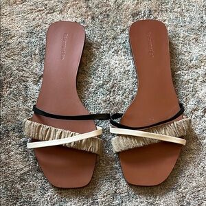 NWOT Reformation Tan and Black Slides